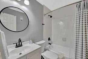 Sunset on the Bay Designer Condo Private Balcony