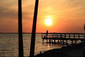 Sunset on the Bay Designer Condo Private Balcony