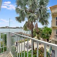The Seashell Suite w Private Balcony Walk 2 Beach