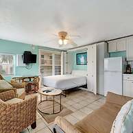 The Seashell Suite w Private Balcony Walk 2 Beach