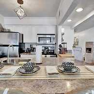 The Hemingway 2bd Tropical Elegance on the Water