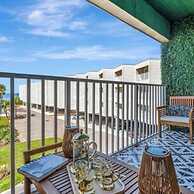 The Hemingway 2bd Tropical Elegance on the Water