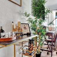 The Hemingway 2bd Tropical Elegance on the Water