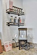 The Hemingway 2bd Tropical Elegance on the Water