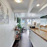 The Hemingway 2bd Tropical Elegance on the Water