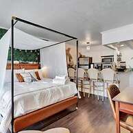 The Hemingway 2bd Tropical Elegance on the Water