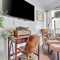 The Hemingway 2bd Tropical Elegance on the Water