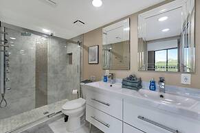 Cove Cay 2bd - 5 Star Amenities on the Golf Course