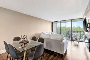 Cove Cay 2bd - 5 Star Amenities on the Golf Course