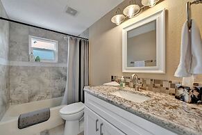 The Tarpon Treasure - Family Home 5 Mins to Beach