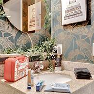 The Palm Exclusive Tropical Luxury on the Water