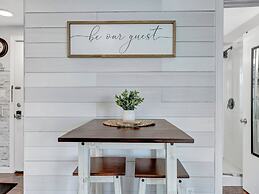 The Boho Waterview w Balcony BBQ Heated Pool