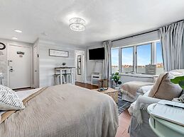 The Boho Waterview w Balcony BBQ Heated Pool