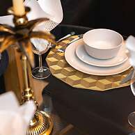 Short Walk to I360 and Beach 5 Condo With Patio