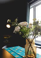 Designer Retreat 5 Location Balcony Parking