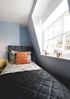 Designer Retreat 5 Location Balcony Parking