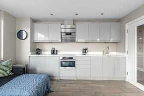 5 Location Moments Away From Brighton Pier