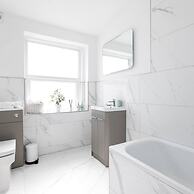 Comfy 5 Location Few Steps From BA I360