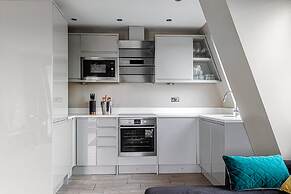 The Lanes Gem Penthouse Rooftop Terrace Sea View