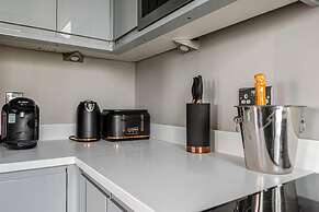 The Lanes Gem Penthouse Rooftop Terrace Sea View