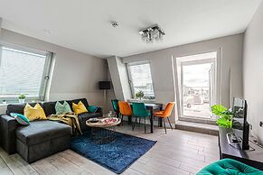 The Lanes Gem Penthouse Rooftop Terrace Sea View