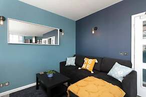 Modern Comfy 1min Walk Away From Royal Pavilion