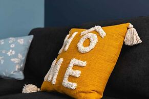 Modern Comfy 1min Walk Away From Royal Pavilion