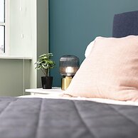 Modern Comfy 1min Walk Away From Royal Pavilion