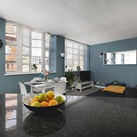 Modern Comfy 1min Walk Away From Royal Pavilion