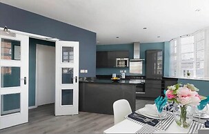 Modern Comfy 1min Walk Away From Royal Pavilion