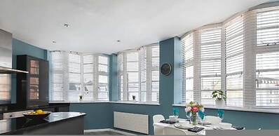 Modern Comfy 1min Walk Away From Royal Pavilion