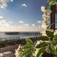 Marine Parade Sea View 2-bedroom Apartment