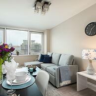 Gorgeous 5 Star Location 2 min to Brighton Beach