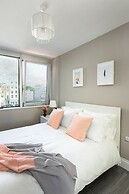 Comfy Bright 5 Brighton Beach Doorstep Retreat