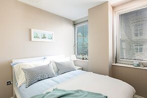 Comfy Bright 5 Brighton Beach Doorstep Retreat