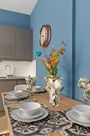 The Lanes Comfy Condo Walk to Beach King Bed