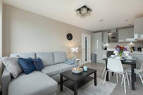 Gorgeous Minutes From The Beach