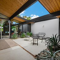 5 Palms Desert Eichler - Mid-century Modern w Pool