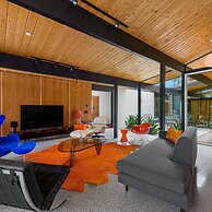 5 Palms Desert Eichler - Mid-century Modern w Pool