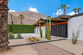 5 Palms Desert Eichler - Mid-century Modern w Pool