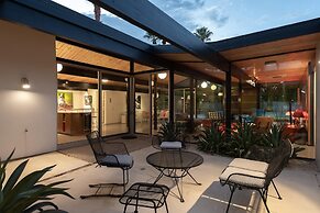 5 Palms Desert Eichler - Mid-century Modern w Pool