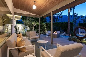 Four Palms in Deepwell Estates