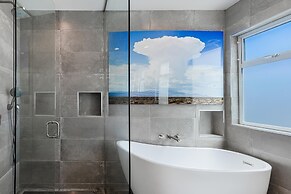 Four Palms in Deepwell Estates