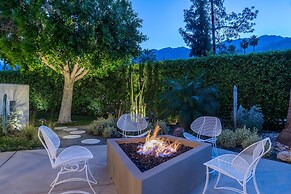 Four Palms in Deepwell Estates