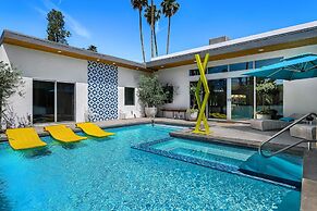 Four Palms in Deepwell Estates