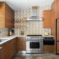 Four Palms in Deepwell Estates