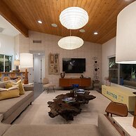 Four Palms in Deepwell Estates