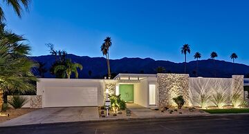 Indian Canyon Oasis in Palm Springs