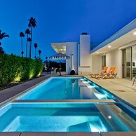 Indian Canyon Oasis in Palm Springs