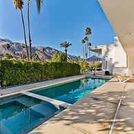 Indian Canyon Oasis in Palm Springs
